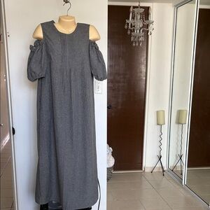 Chic Gray Cold-Shoulder Maxi Dress